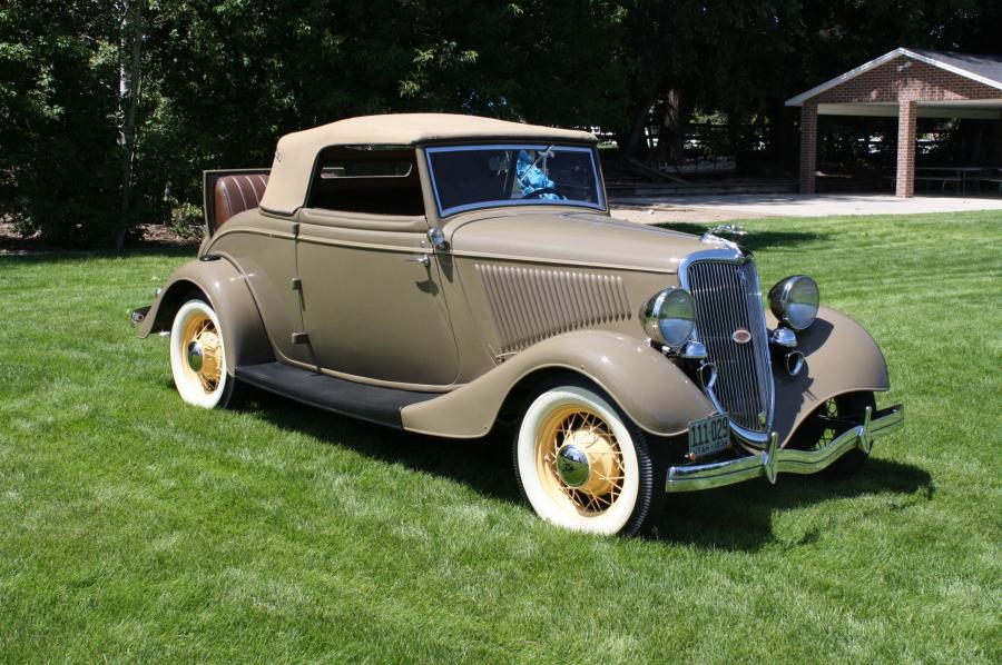  Ford Model 40 DeLuxe Cabriolet 1934 года  (фото 11 из 11)